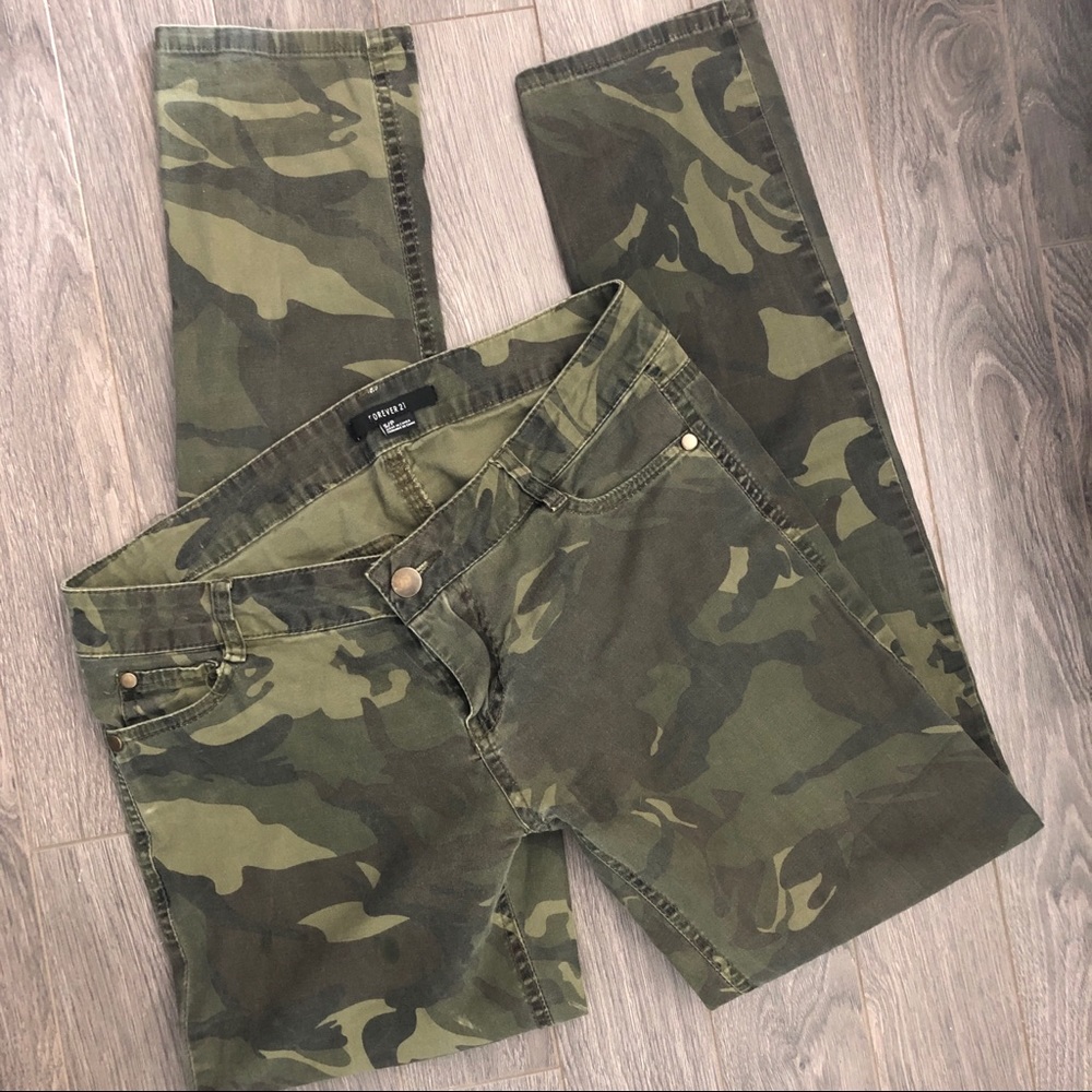 Camo skinny Jeans F21 size S